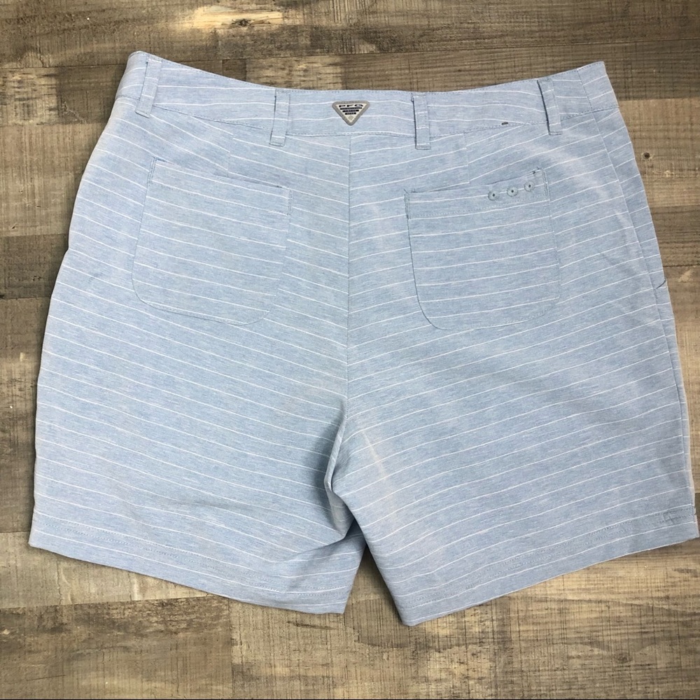 Columbia Women's PFG Reel Relaxed Woven Shorts UV Protection Moisture-Wicking 6